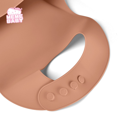 Self Feeding Silicone Bib With Food Catcher
